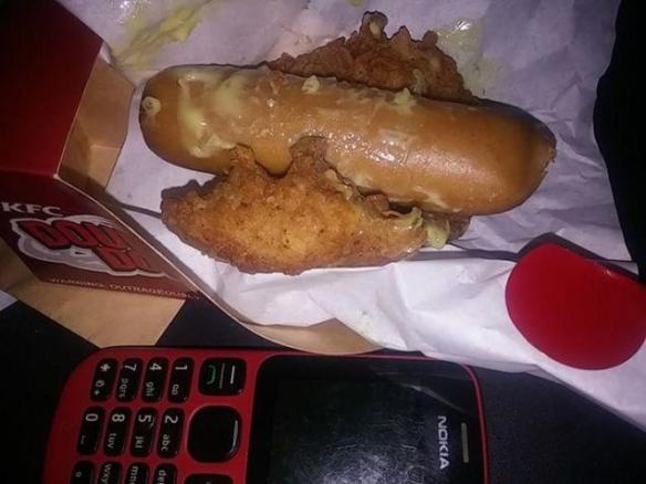 Du Bon Manger - doubledown hotdog 2